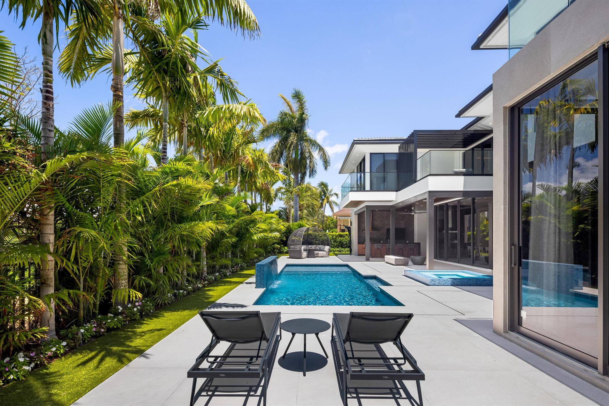 ROYAL PALM YACHT & COUNTR - Residential