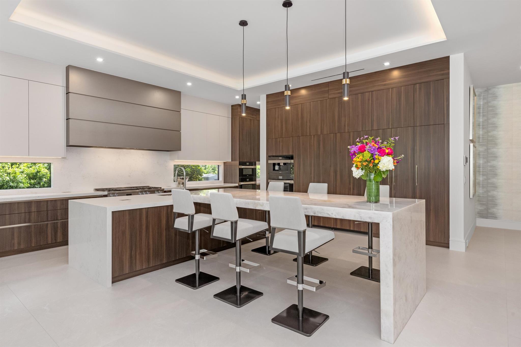 ROYAL PALM YACHT & COUNTR - Residential