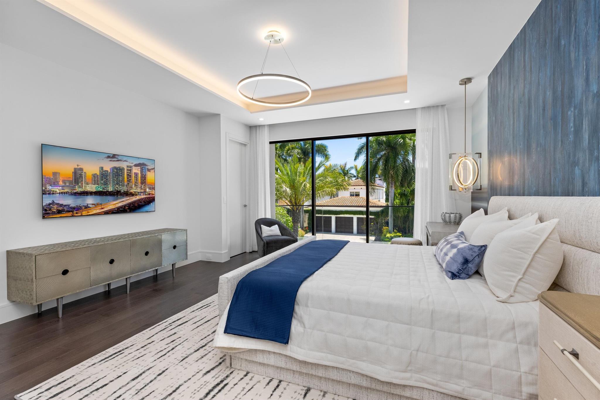 ROYAL PALM YACHT & COUNTR - Residential