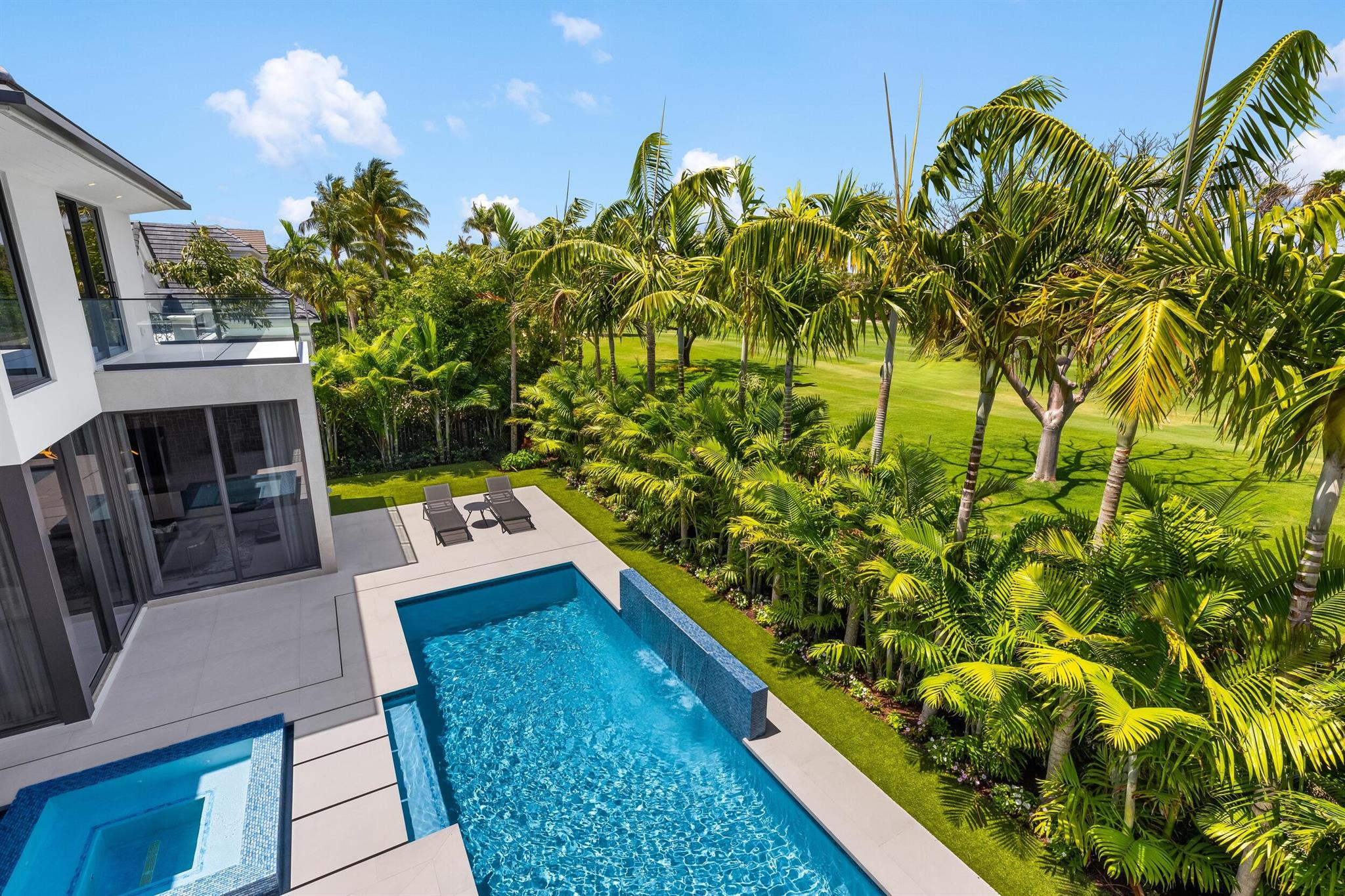 ROYAL PALM YACHT & COUNTR - Residential