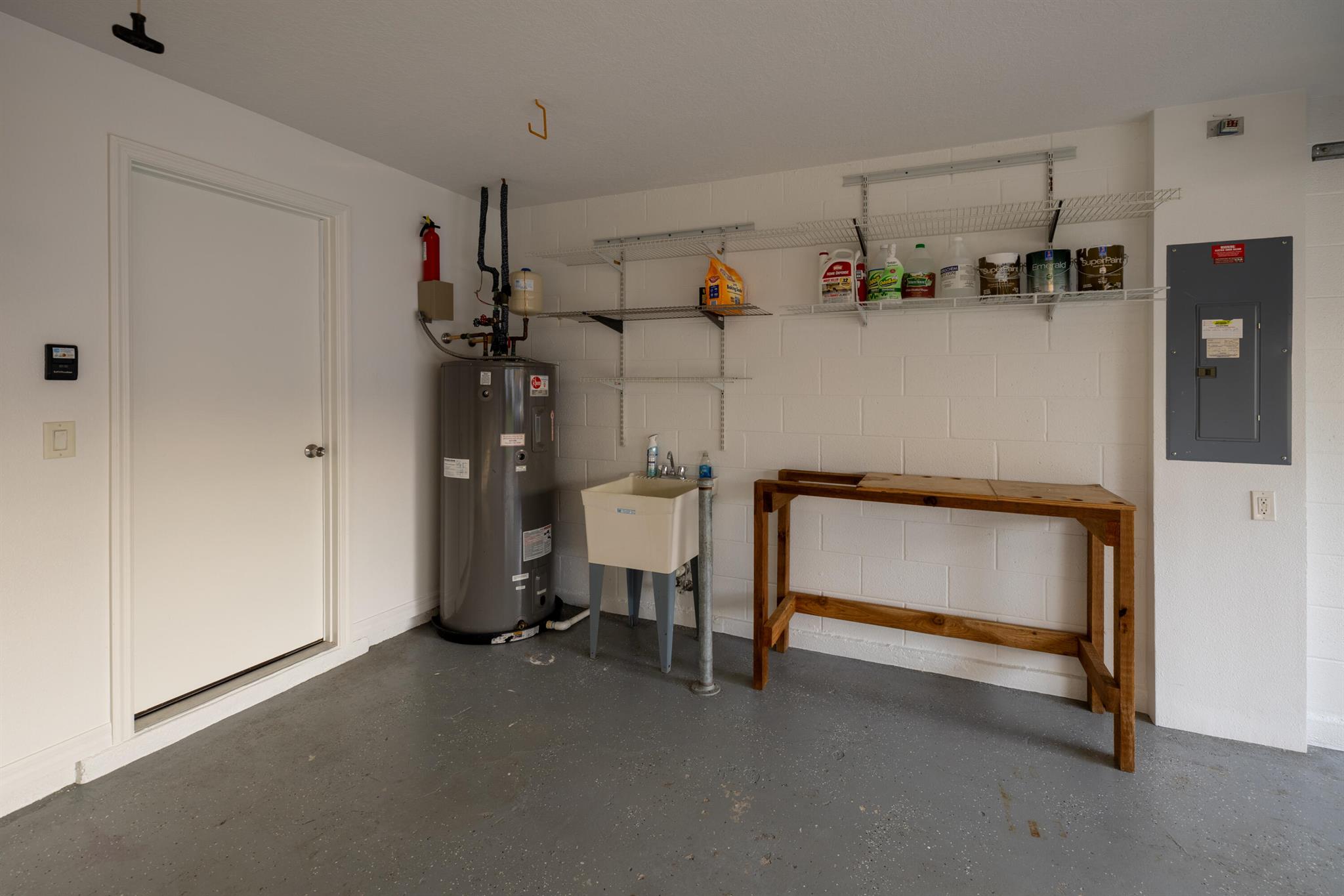 WATERFORD LAKES SUBDIVISI - Residential Lease