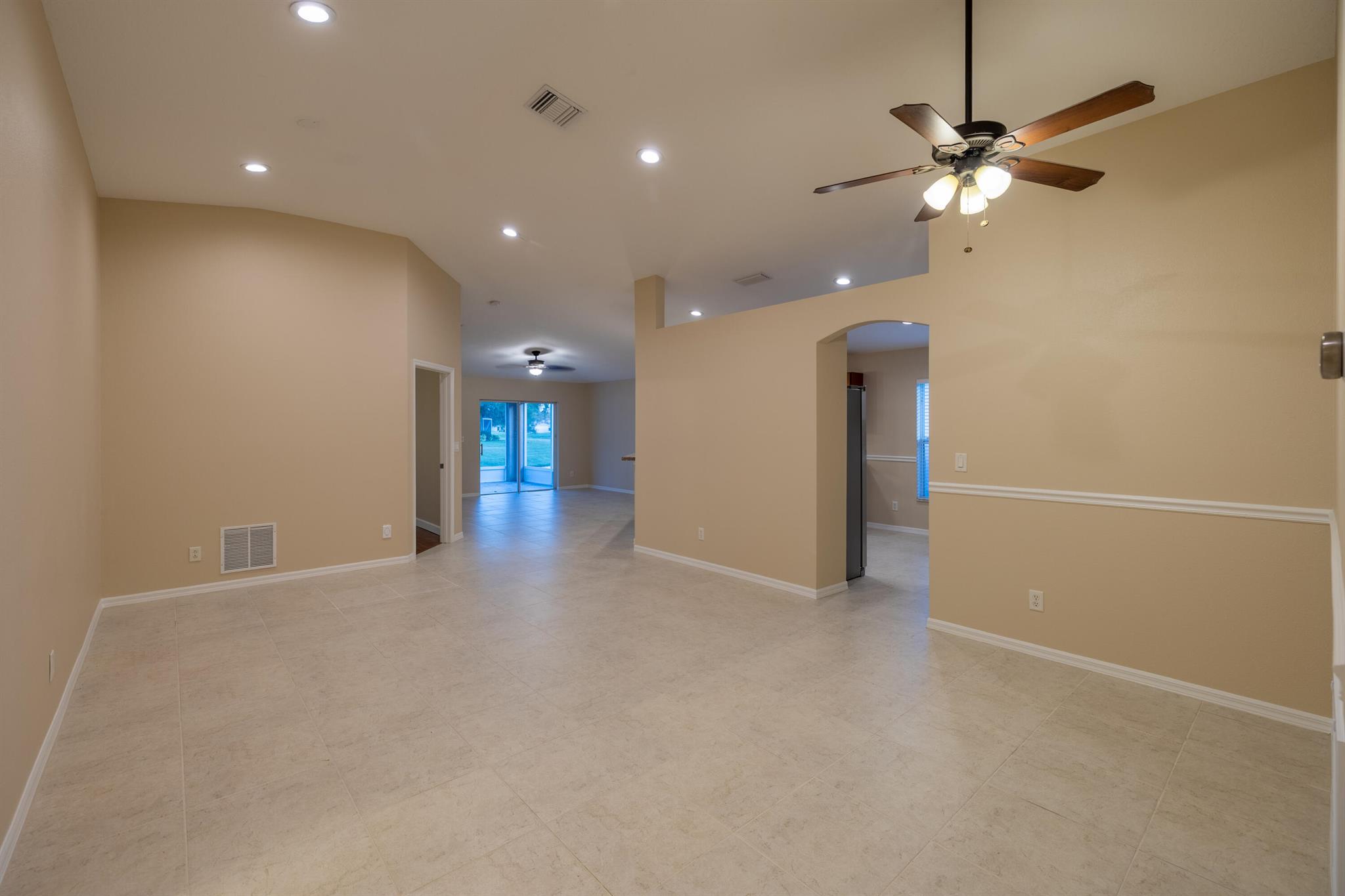 WATERFORD LAKES SUBDIVISI - Residential Lease