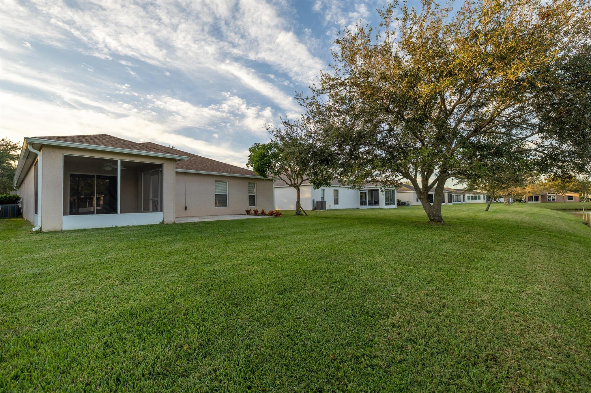 WATERFORD LAKES SUBDIVISI - Residential Lease