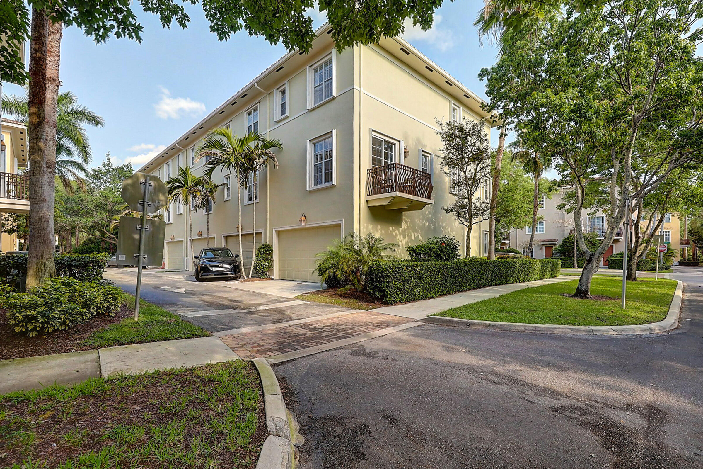 OSCEOLA WOODS - Residential