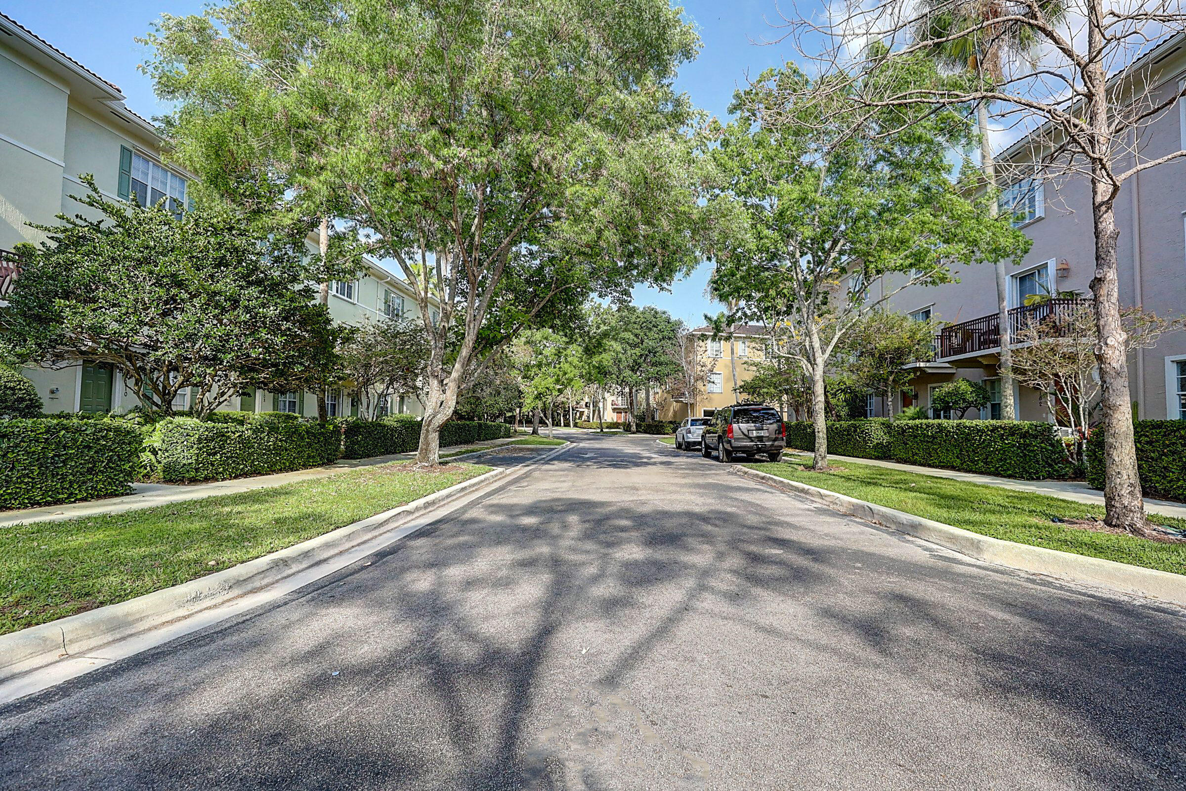 OSCEOLA WOODS - Residential