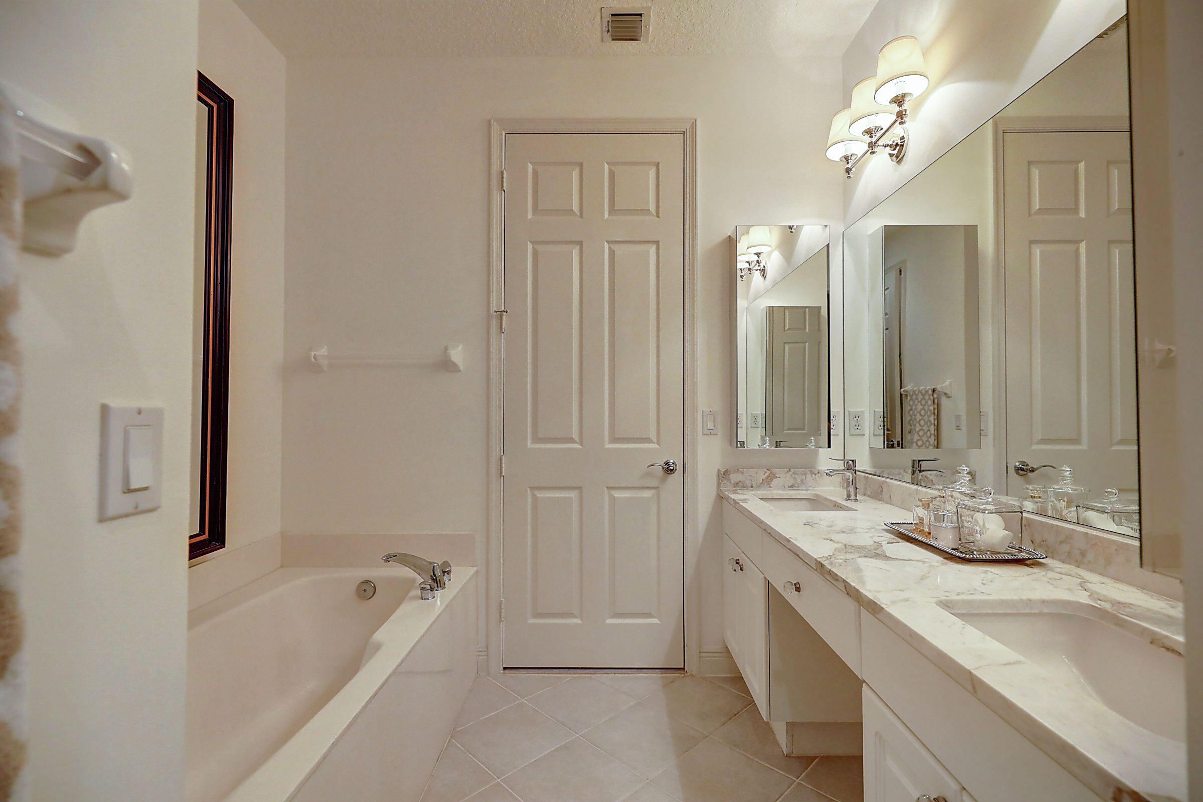 OSCEOLA WOODS - Residential