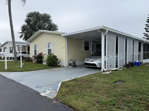 6085 Seashore Drive Atlantis FL 33462