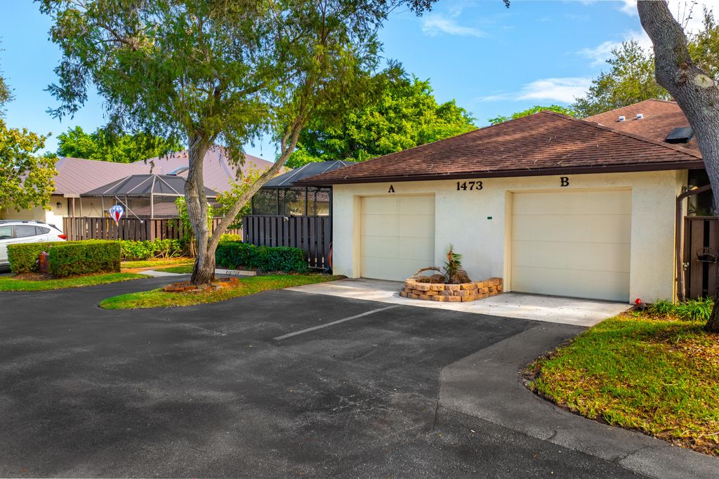 Photo of 1473 Captains Walk #38, Fort Pierce, FL 34950 (MLS # R10992262)