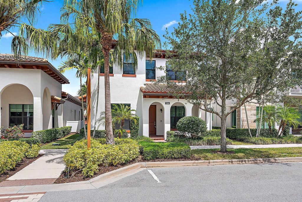 Photo of 2086 Dickens Ter, Palm Beach Gardens, FL 33418 (MLS # R11078980)