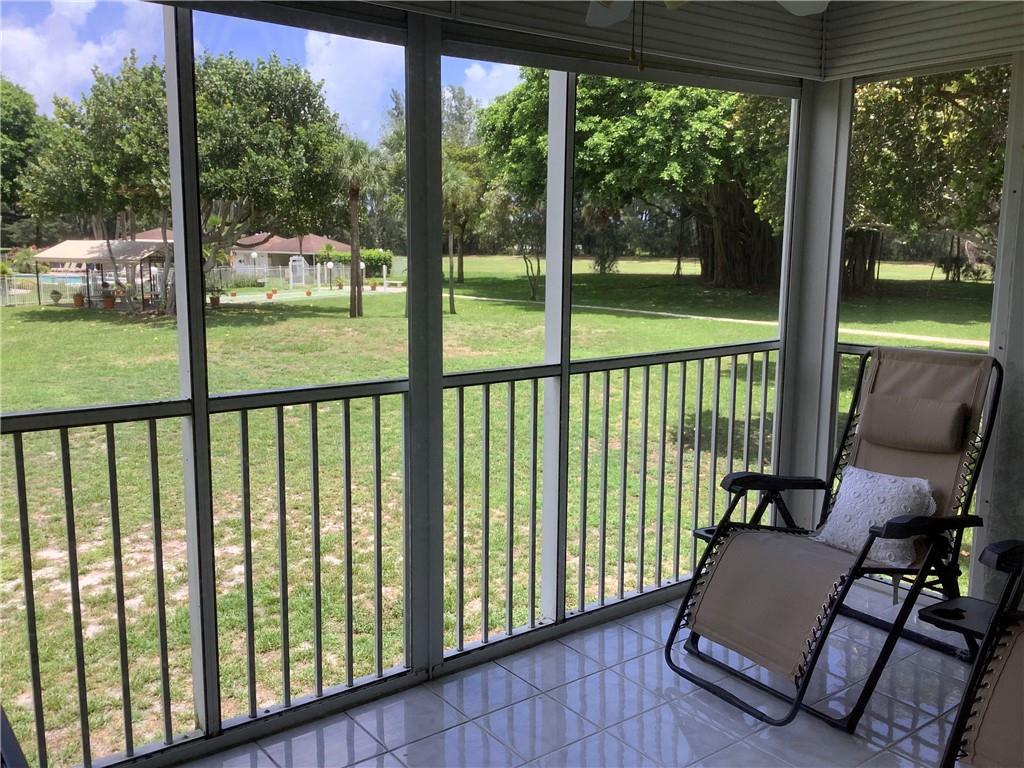 Palm-Aire Country Club - Residential