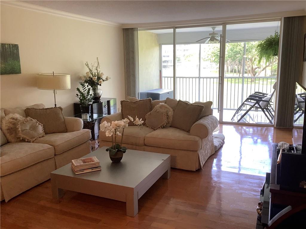 Palm-Aire Country Club - Residential