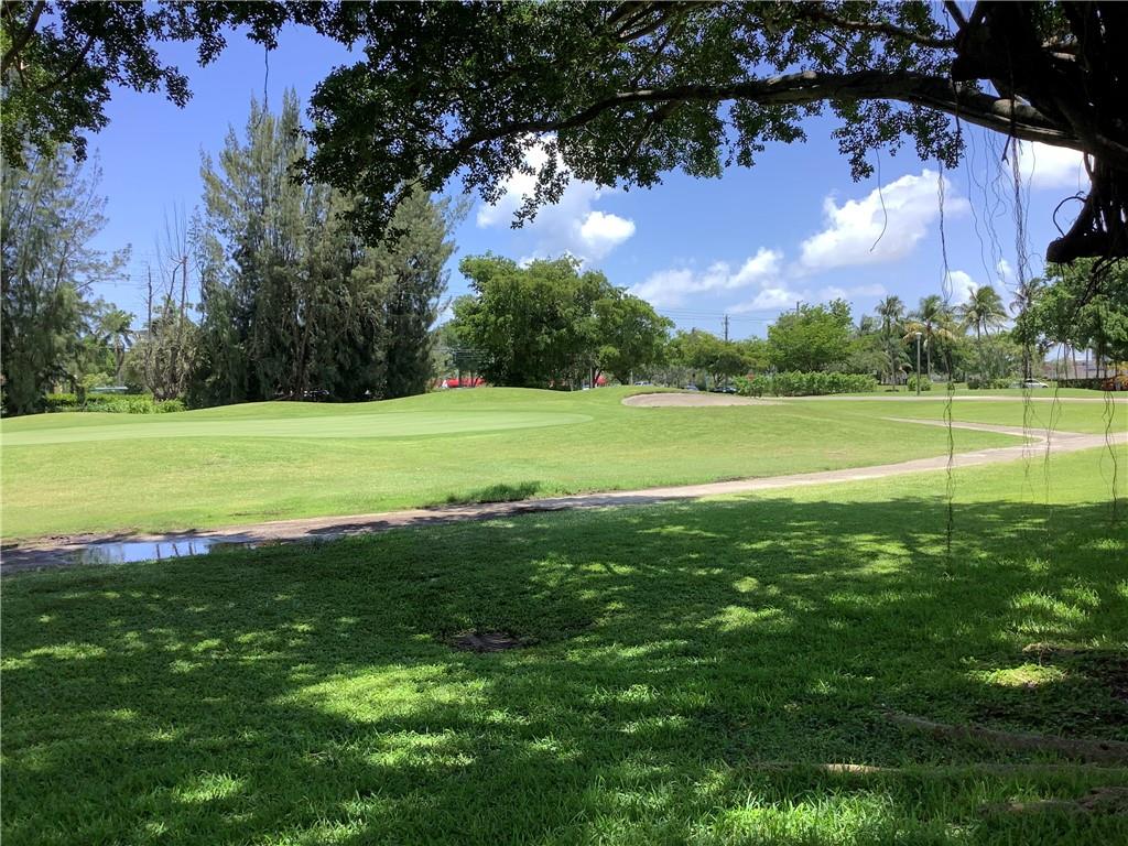 Palm-Aire Country Club - Residential