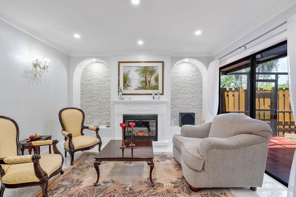 Photo of 7678 Courtyard Run W, Boca Raton, FL 33433 (MLS # R11095882)