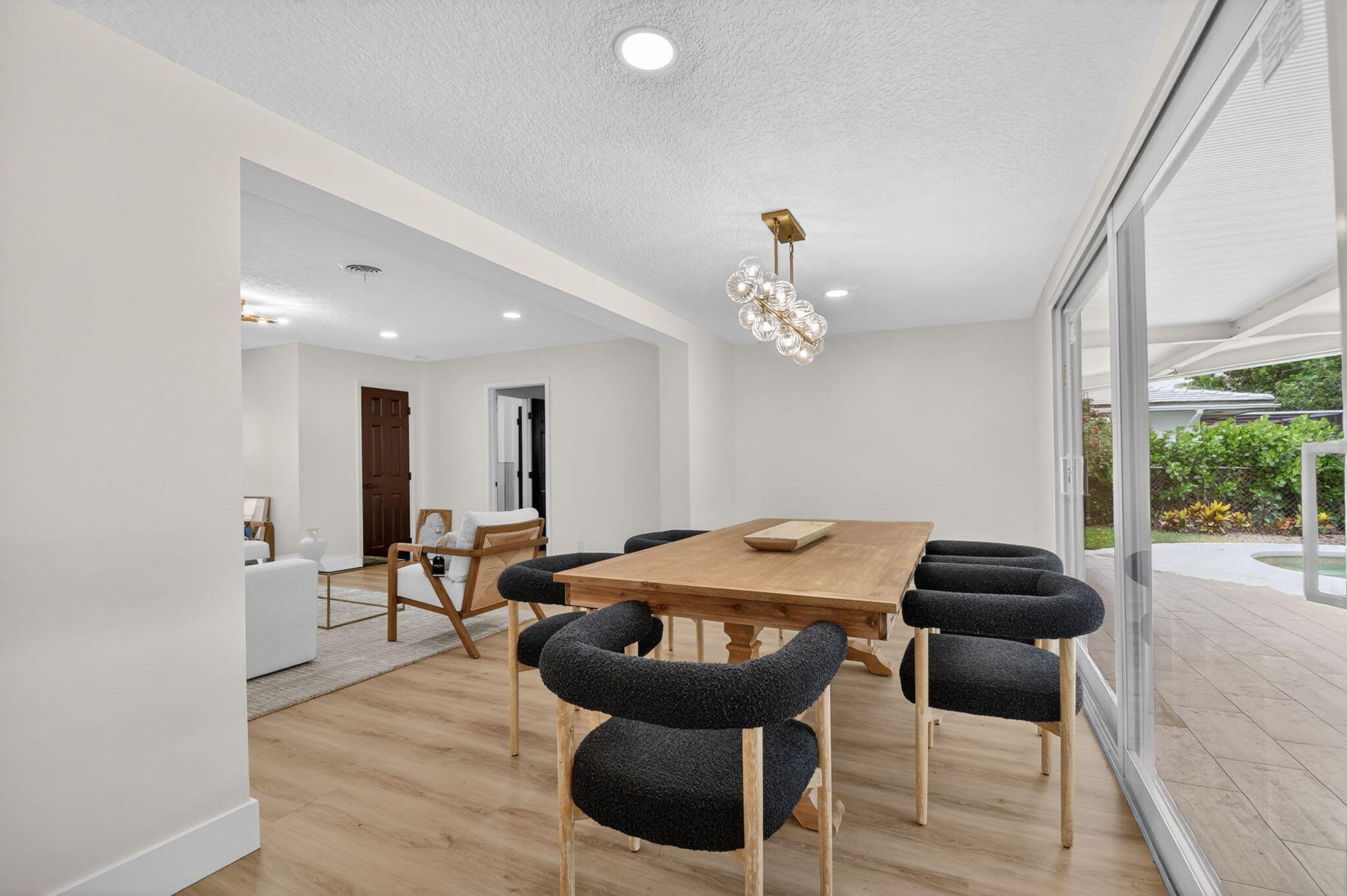 YACHT HARBOR MANOR - Residential Lease