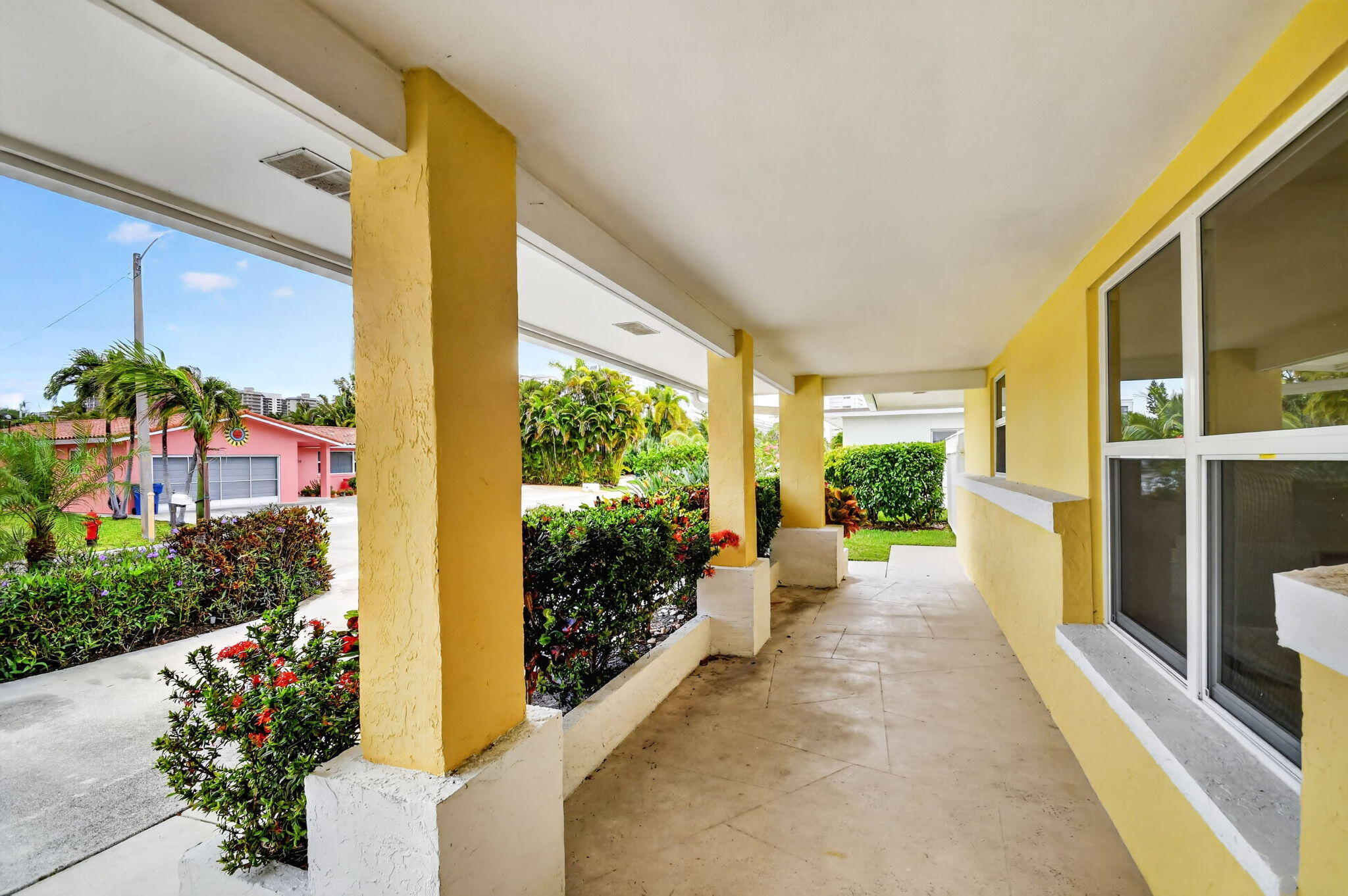 YACHT HARBOR MANOR - Residential Lease