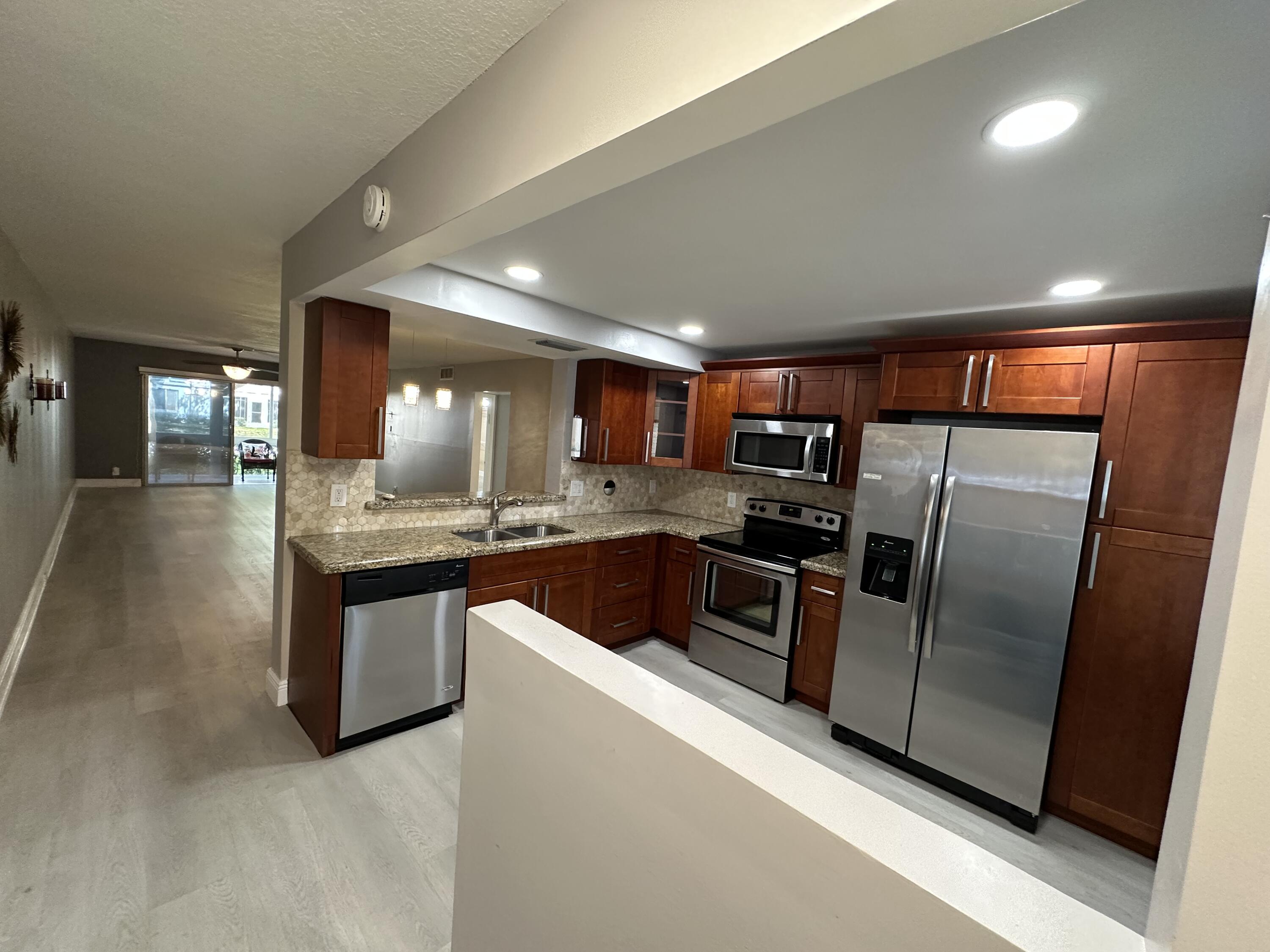 2201 Lucaya Bend M1