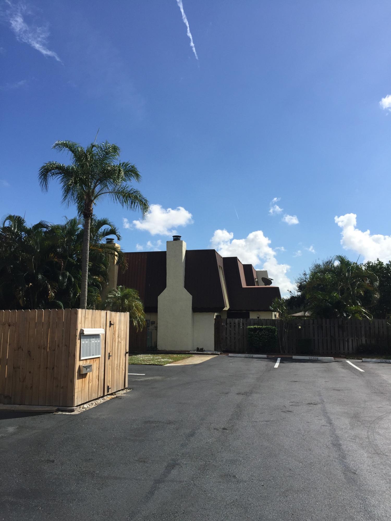 CEDAR GARDENS TOWNHOUSES - Residential Lease