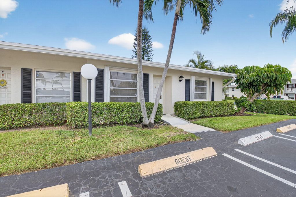 Photo of 2321 Croton Lane #100d, Delray Beach, FL 33445 (MLS # R11124285)