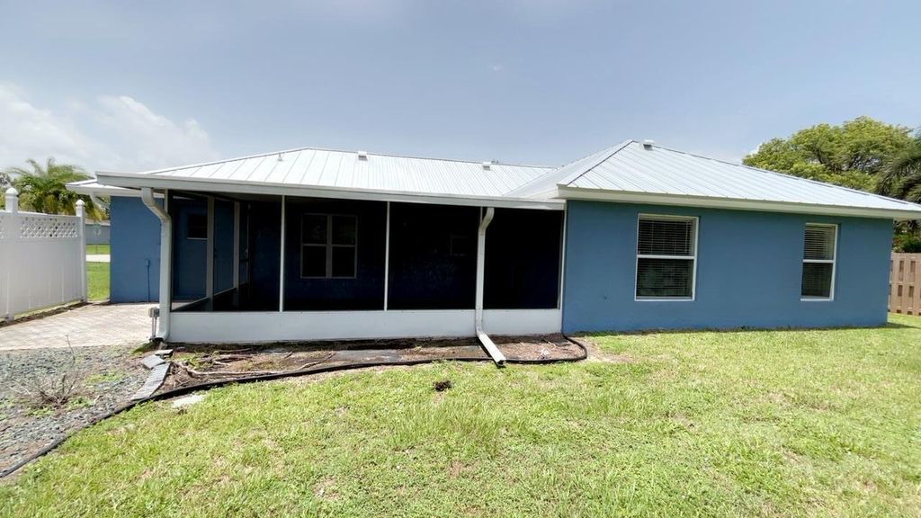 Photo of 2109 SE Trillo Street, Port Saint Lucie, FL 34952 (MLS # R11103339)