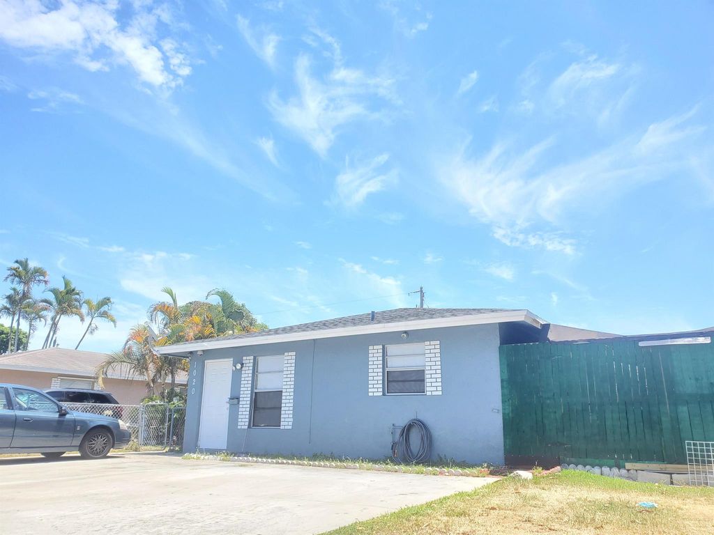 Photo of 1020 Green Street, West Palm Beach, FL 33405 (MLS # R10723187)