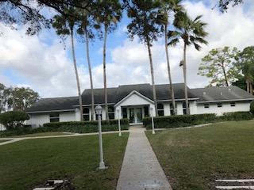 Photo of 2510 SE Anchorage Cove Cv SE #2, Port St Lucie, FL 34953 (MLS # R10690372)