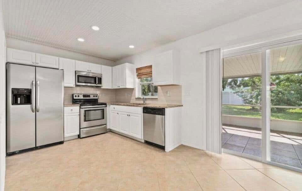 Photo of 772 SE Thornhill Drive, Port Saint Lucie, FL 34983 (MLS # B26049410)