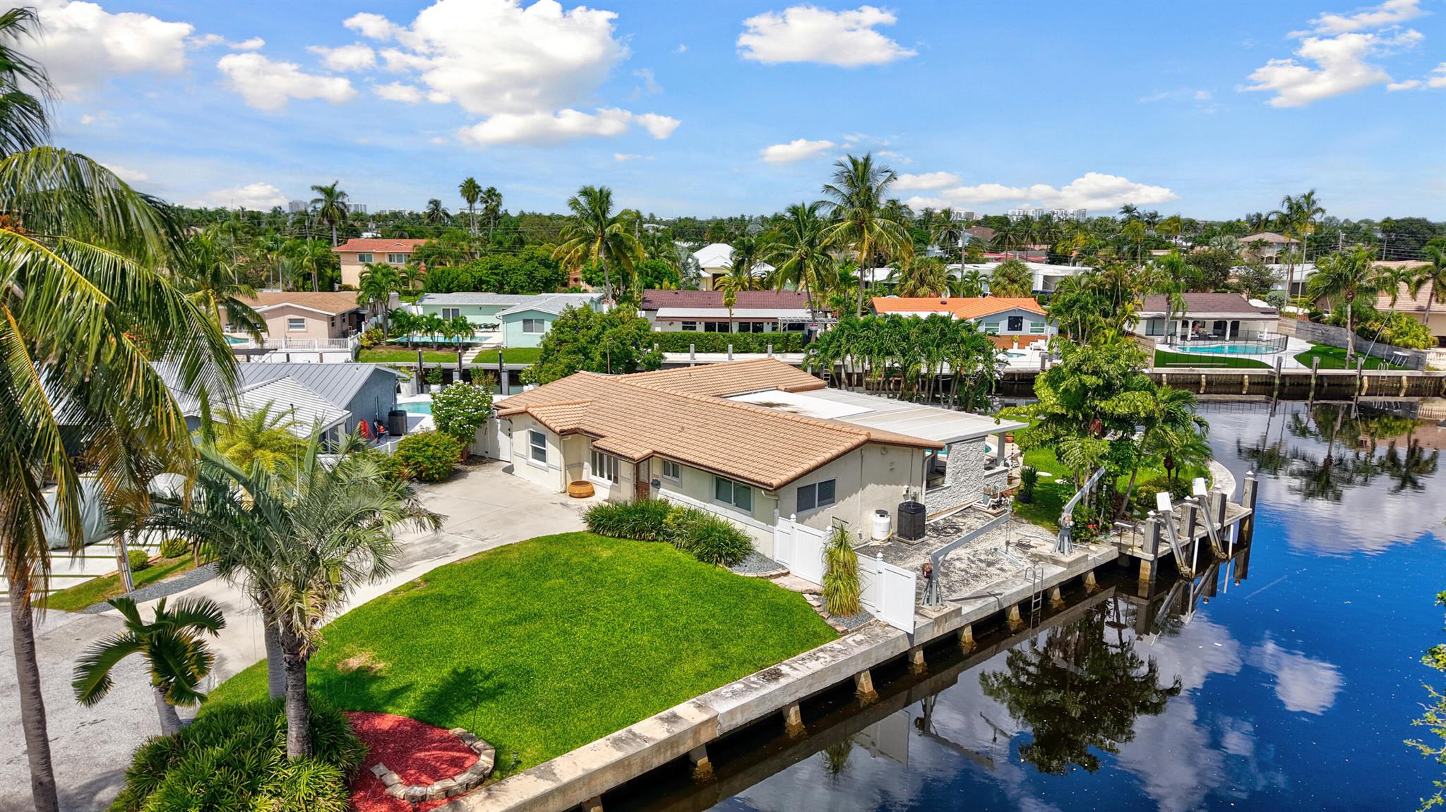 CYPRESS LAKE ESTATES - Residential Lease