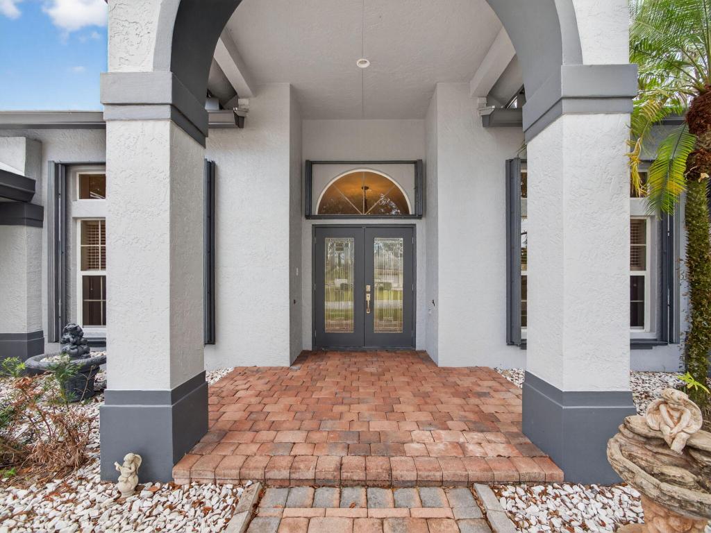 8895 SW Fishermans Wharf Drive