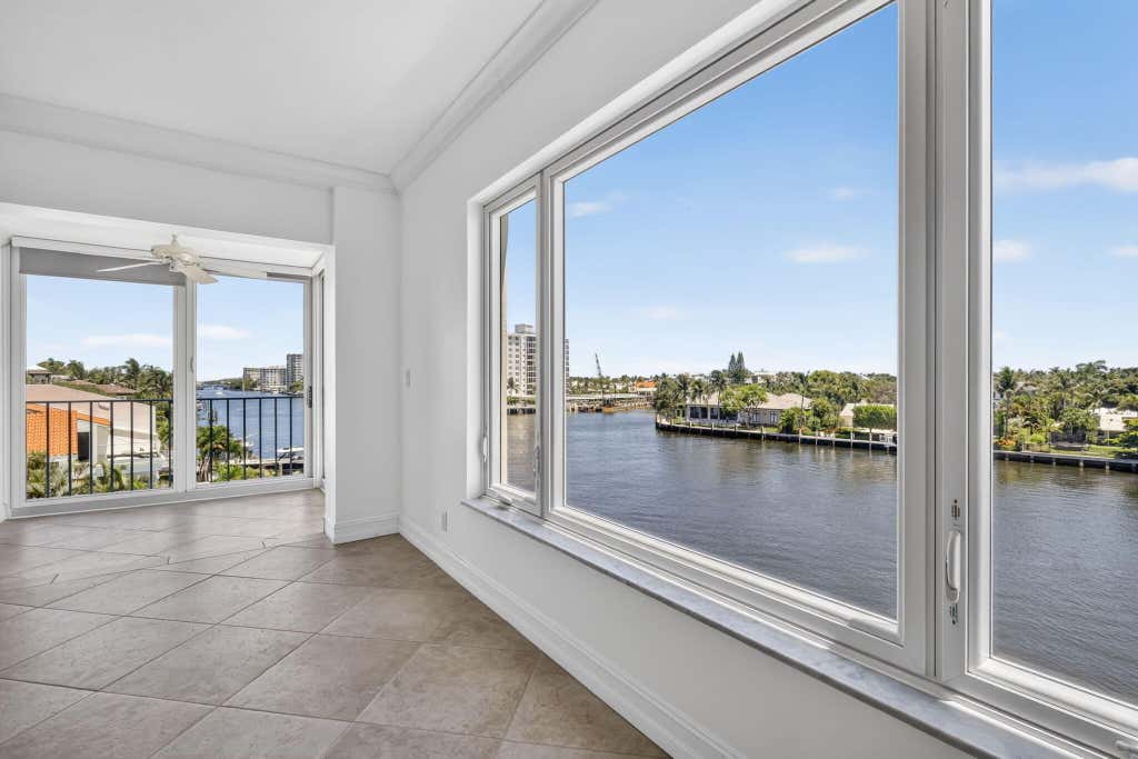Photo of 555 SE 6TH Avenue #4F, Delray Beach, FL 33483 (MLS # B26063136)
