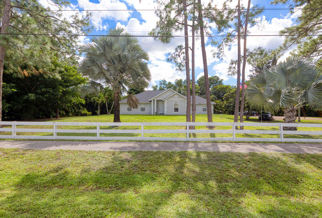 13834 Persimmon Boulevard