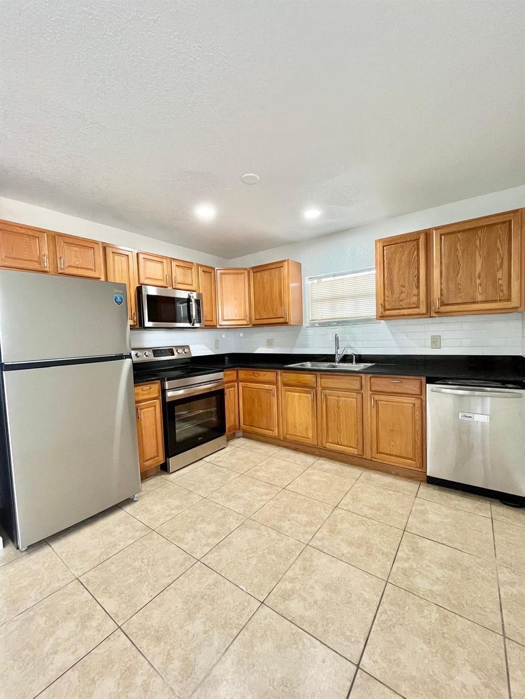 Photo of 212 SE 1st Terrace SE, Deerfield Beach, FL 33441 (MLS # R11047910)