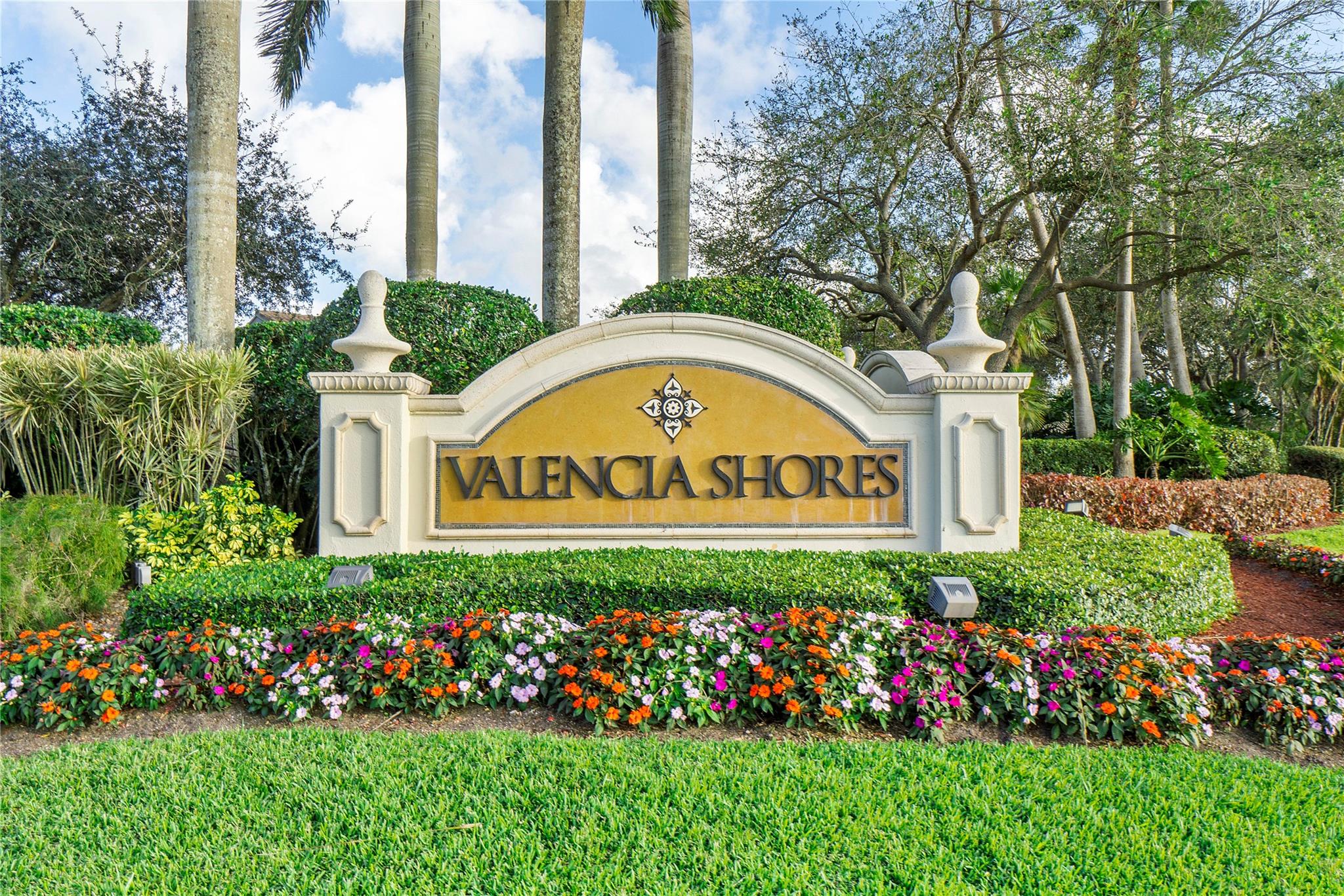 Valencia Shores 03 - Residential