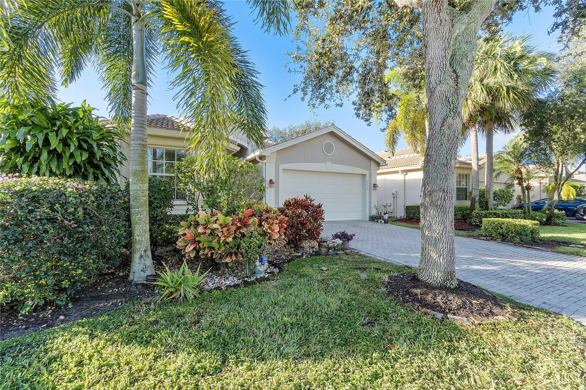 Valencia Shores 03 - Residential