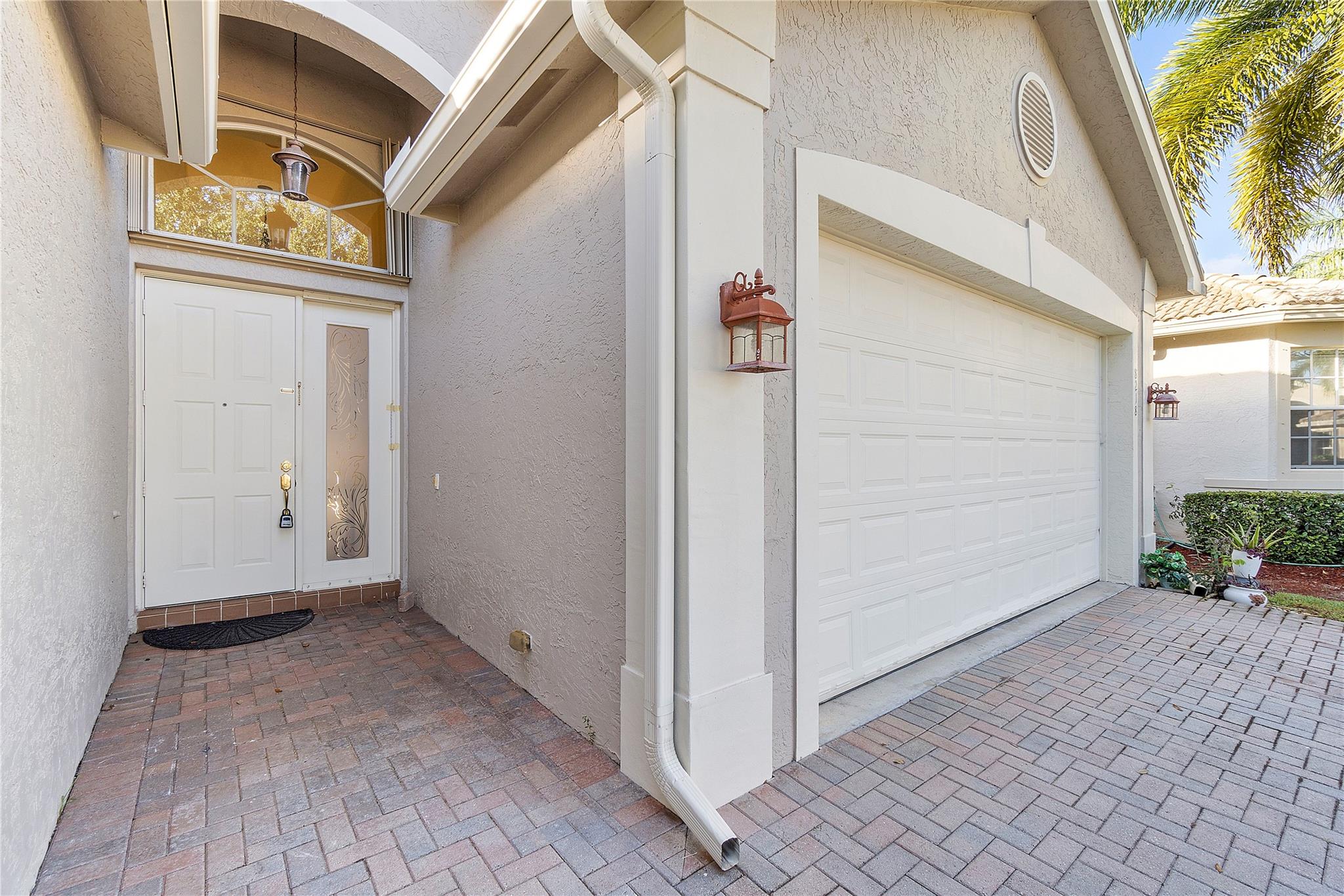 Valencia Shores 03 - Residential