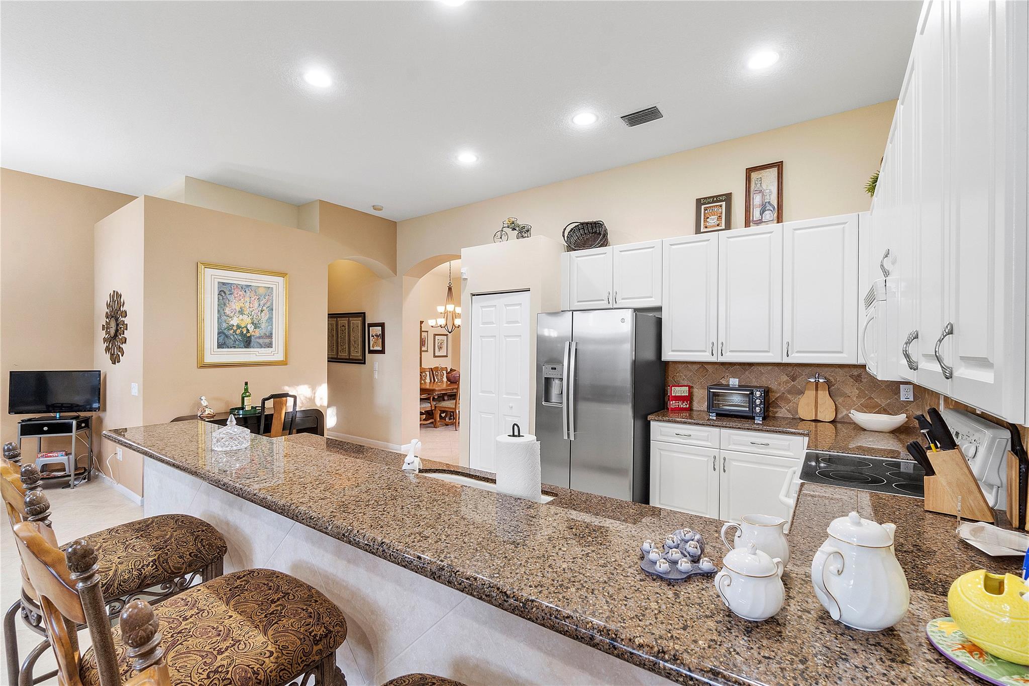 Valencia Shores 03 - Residential