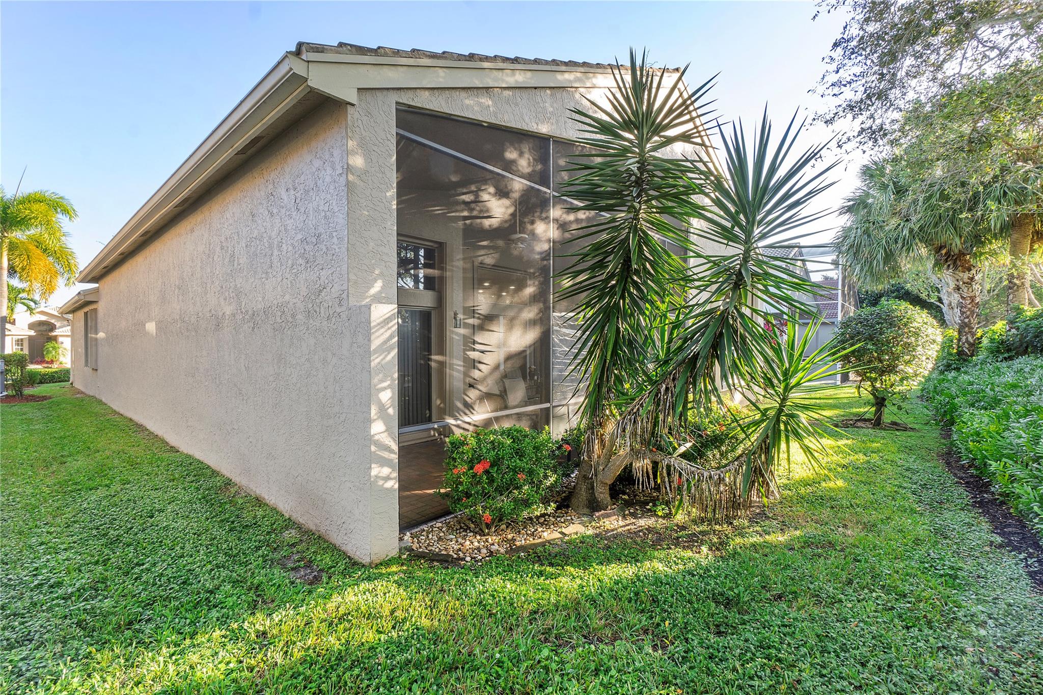 Valencia Shores 03 - Residential
