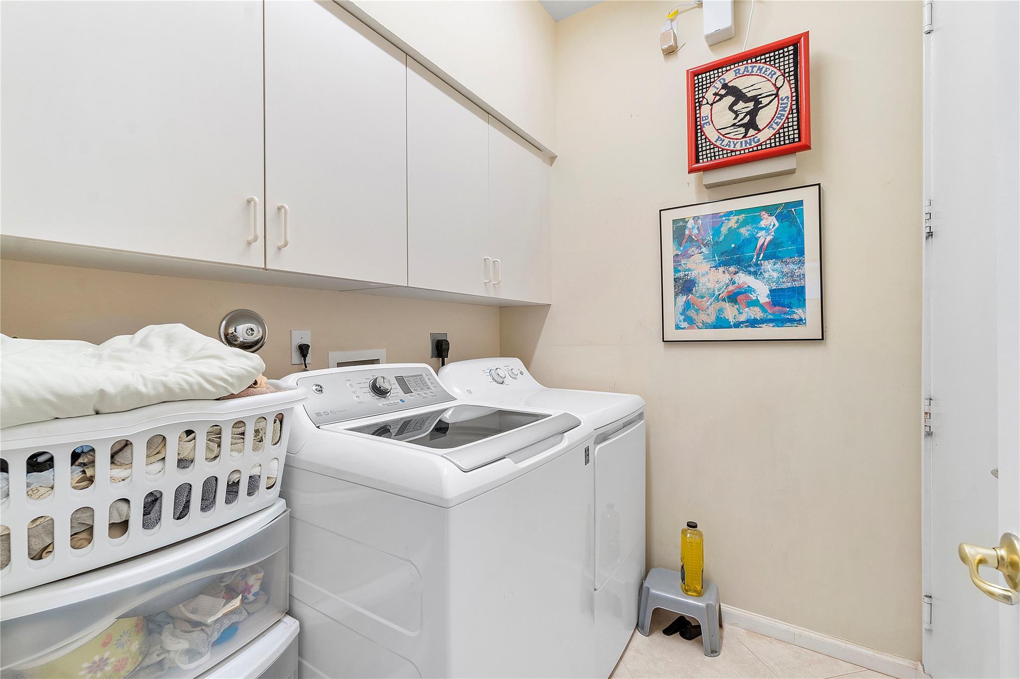 Valencia Shores 03 - Residential