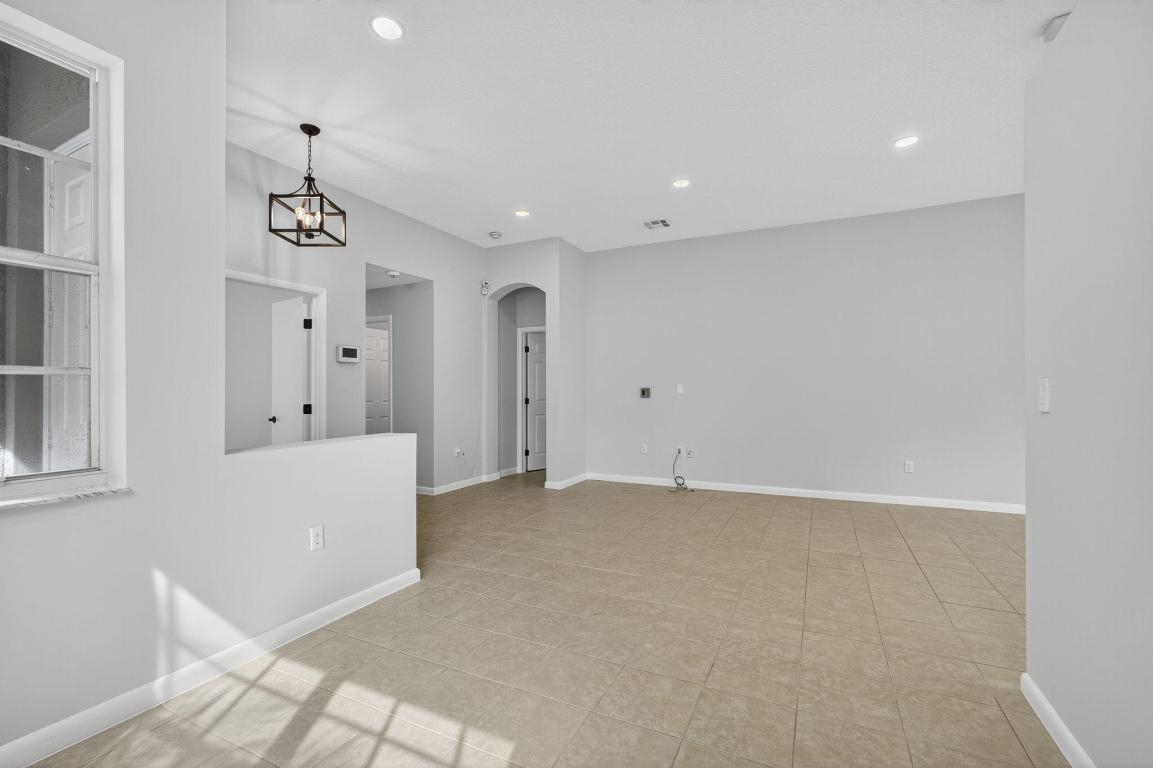 MADISON GREEN 1 PAR B - Residential Lease