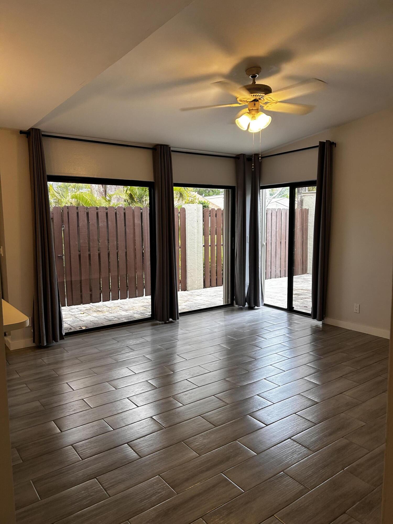MEADOWS 300 1 - Residential
