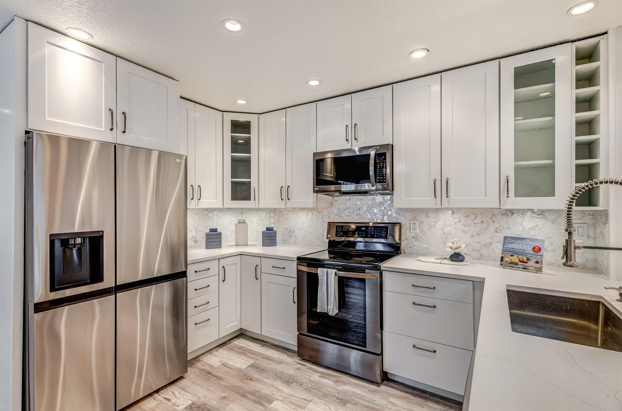 VILLAS OF OCEAN DUNES - Residential Lease