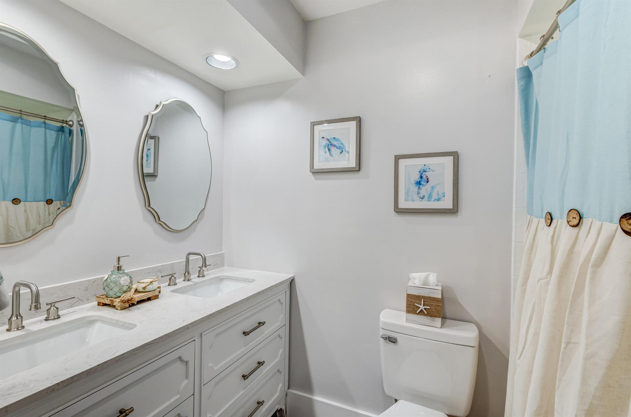 VILLAS OF OCEAN DUNES - Residential Lease