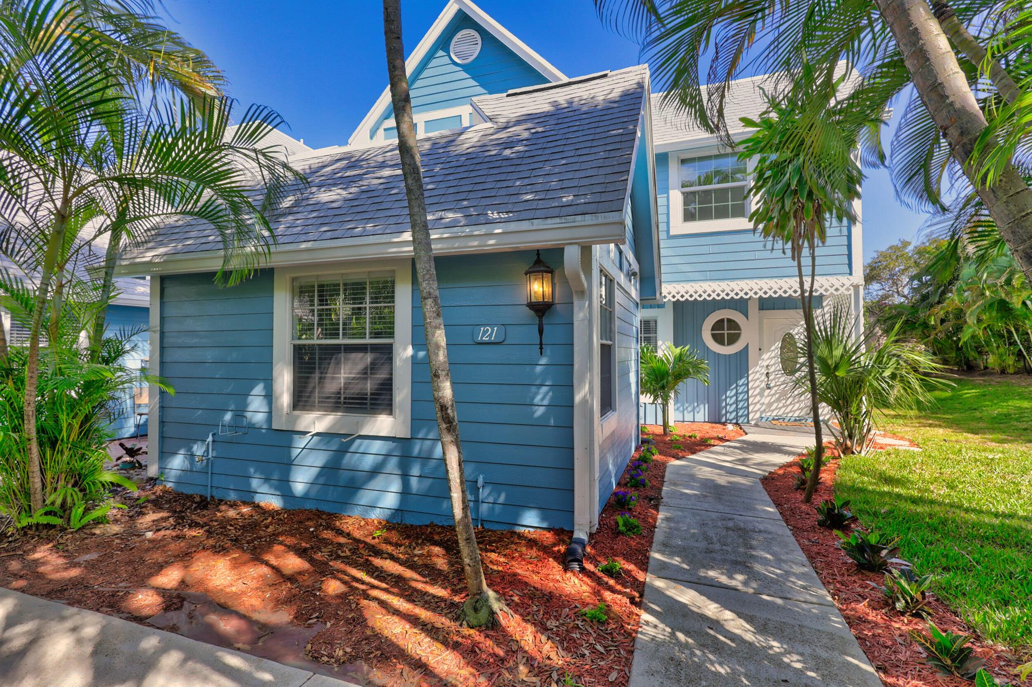 VILLAS OF OCEAN DUNES - Residential Lease