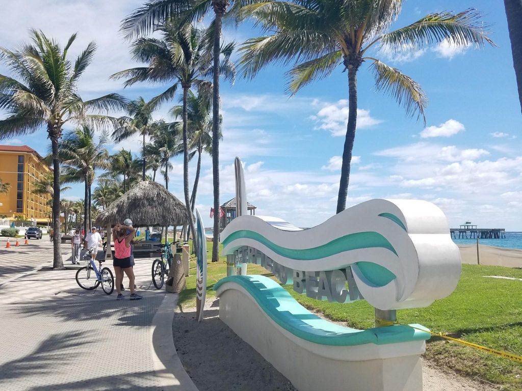 Photo of 191 SE 20th Avenue #511, Deerfield Beach, FL 33441 (MLS # F10544060)