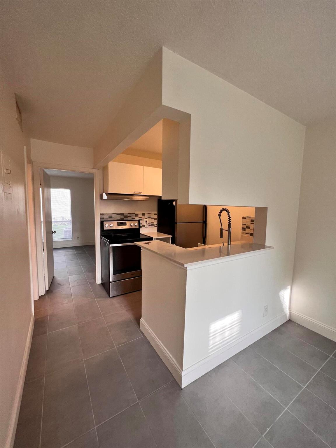 CROSS CREEK CONDO - Residential Lease