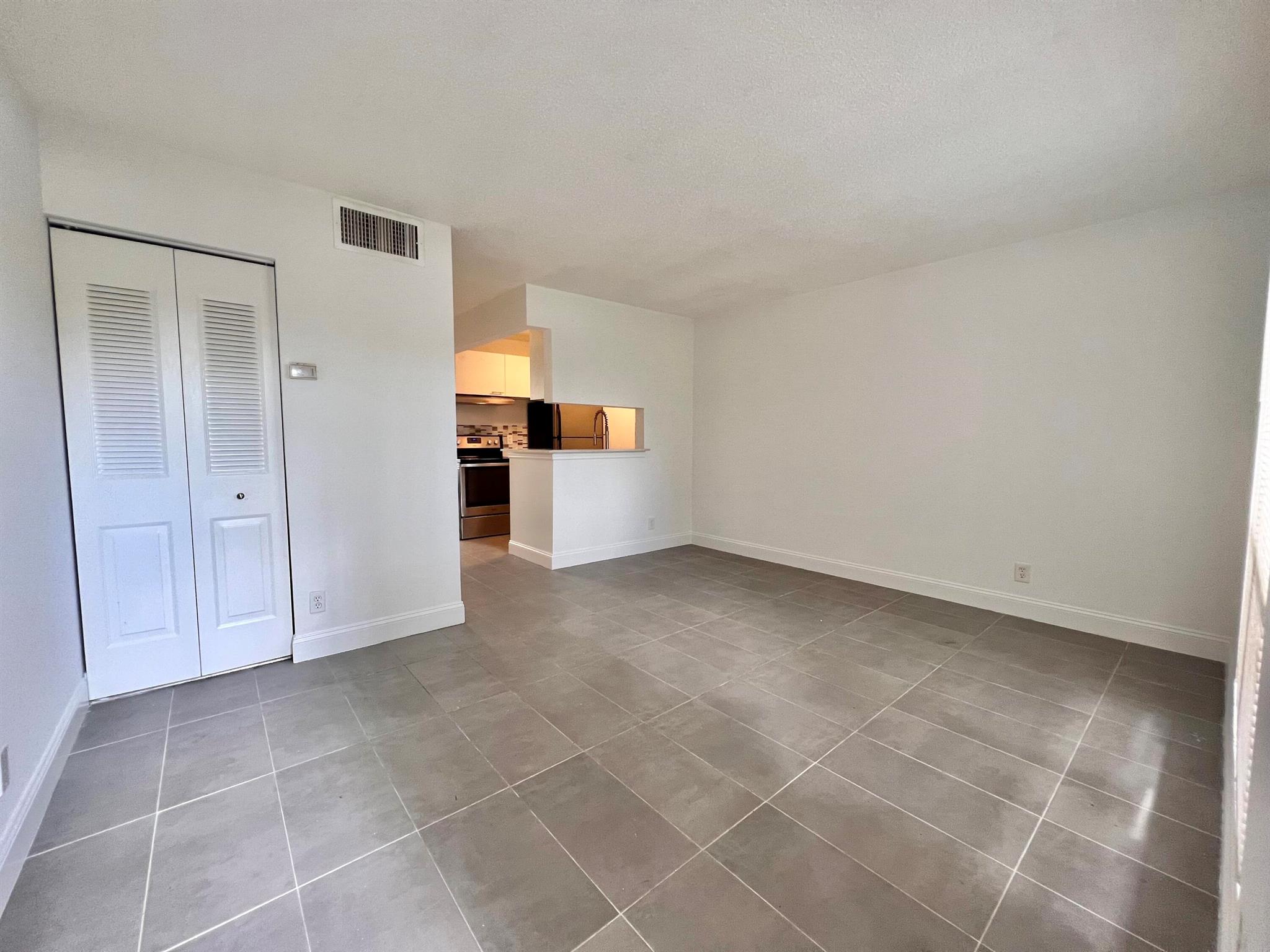 CROSS CREEK CONDO - Residential Lease