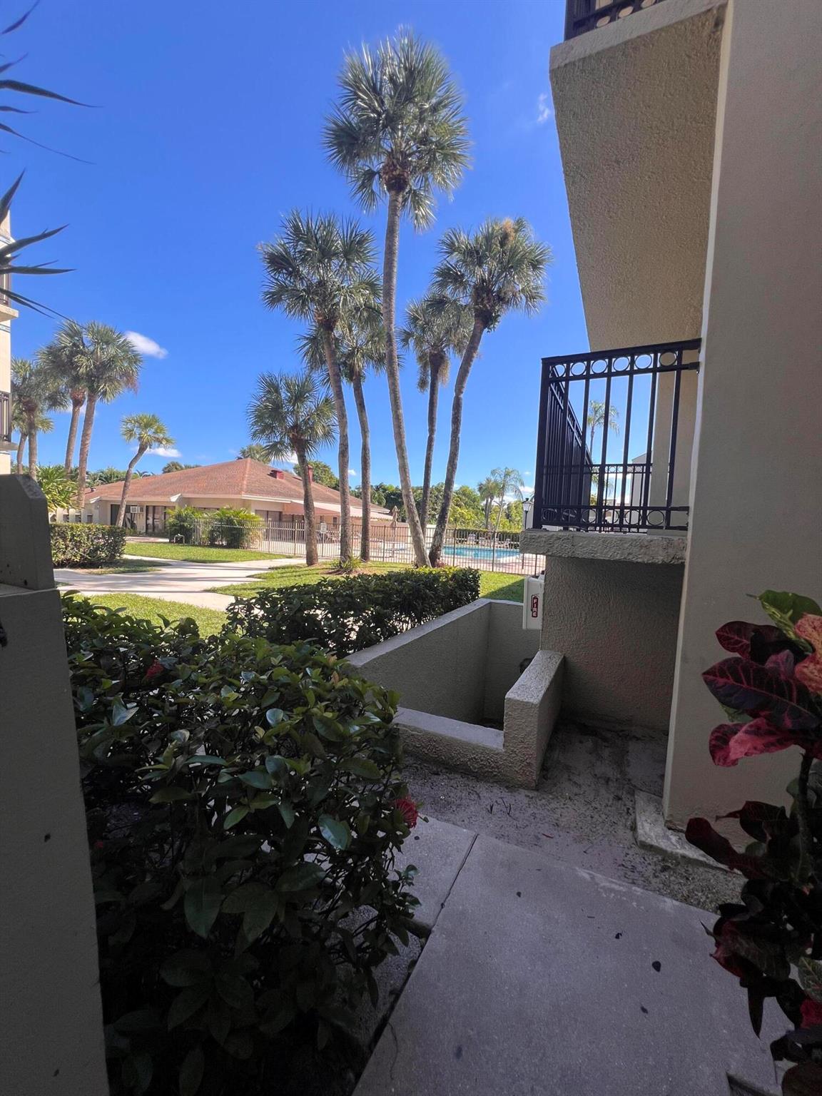 CROSS CREEK CONDO - Residential Lease