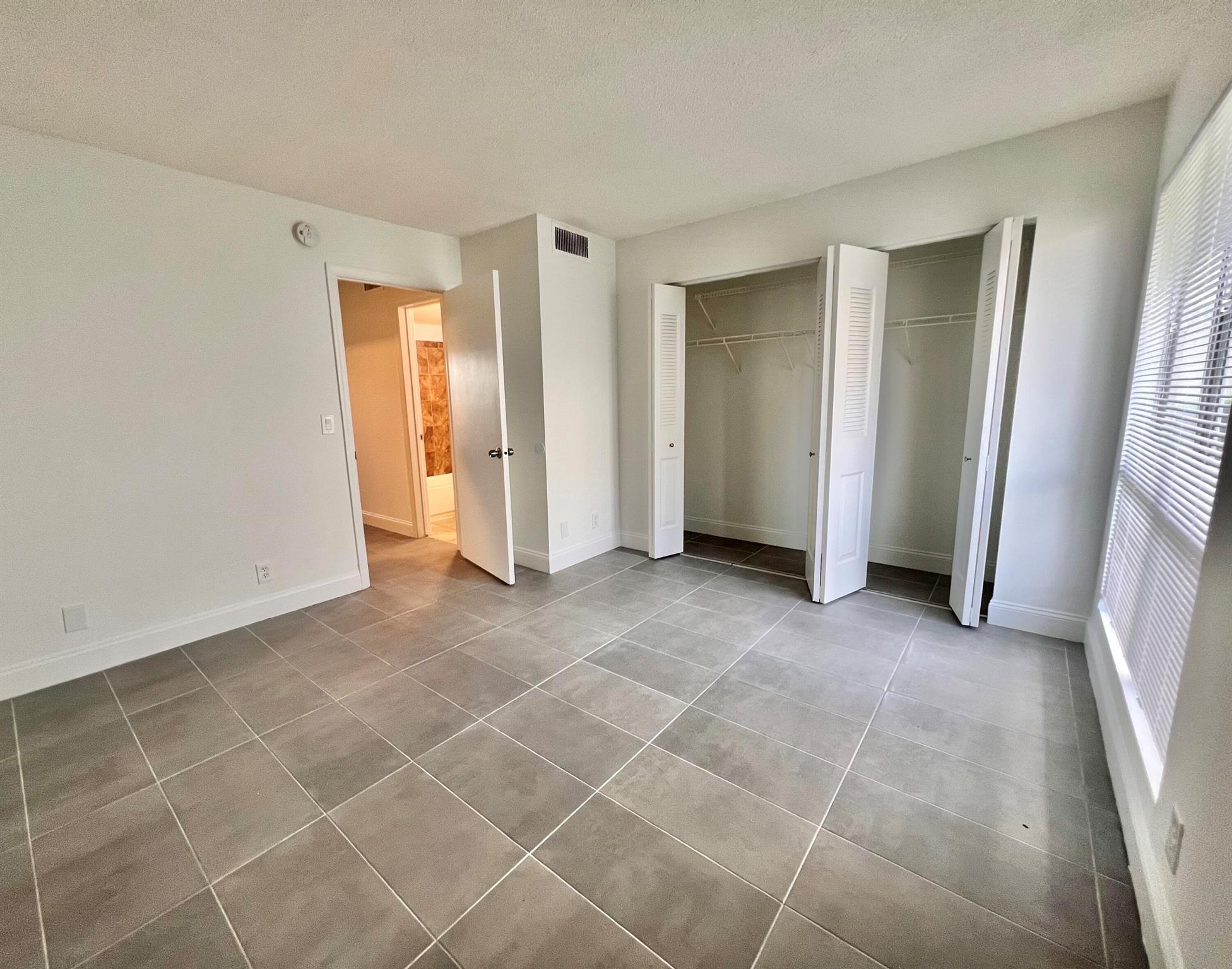 CROSS CREEK CONDO - Residential Lease