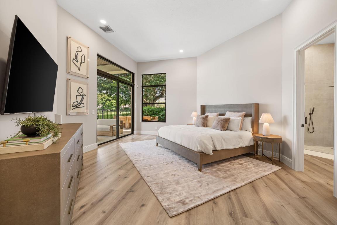 EAGLES LANDING OF P B POLO AND COUNTRY CLUB - Residential Lease