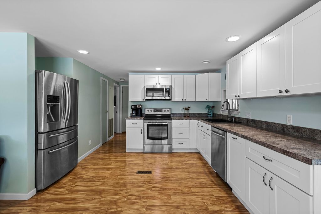 Photo of 7467 SE Swan Avenue, Hobe Sound, FL 33455 (MLS # R11033256)