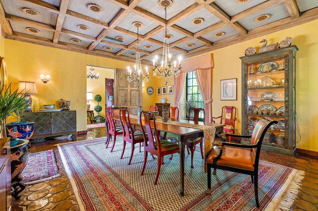 EL BRAVO PARK - Residential